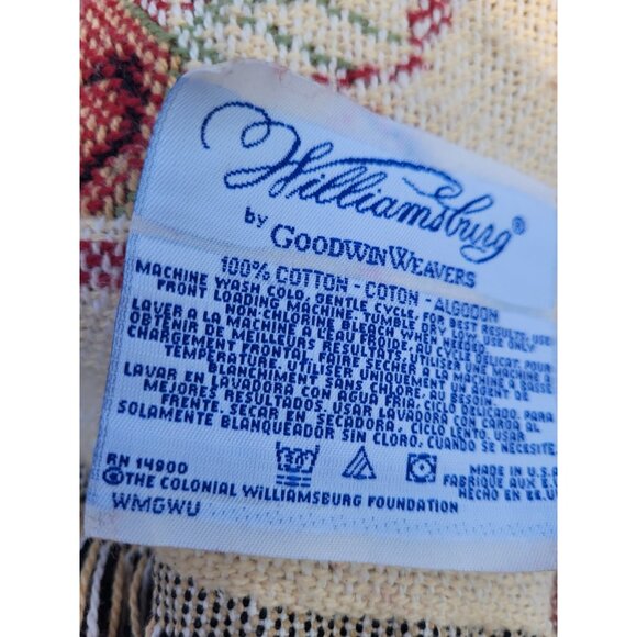 VTG Williamsburg Goodwin Weavers Reversible Floral Tapestry Throw Blanket - Picture 10 of 10